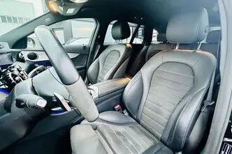 Mercedes-Benz C 300, pistikhübriid, automaat, tagavedu