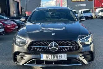 Mercedes-Benz E 300, plug-in hybrid, automatic, rear-wheel drive