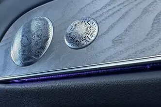 Mercedes-Benz E 300, plug-in hybrid, automatic, rear-wheel drive
