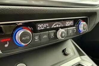 Audi Q3, bensiin, automaat, nelikvedu