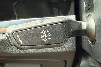 Audi Q3, bensiin, automaat, nelikvedu