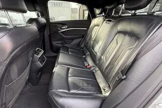 Audi e-tron, elekter, automaat, nelikvedu