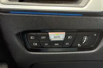 BMW 330, pistikhübriid, automaat, nelikvedu