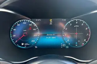Mercedes-Benz C 180, bensiin, automaat, tagavedu