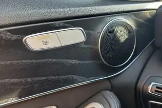 Mercedes-Benz C 180, bensiin, automaat, tagavedu