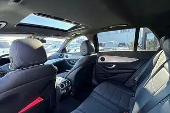 Mercedes-Benz E 400, bensiin, automaat, nelikvedu