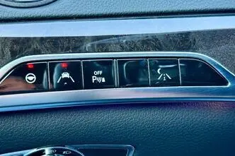 Mercedes-Benz S 400, hübriid, automaat, tagavedu