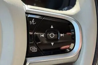 Volvo XC90, 2.0, 140 kW, дизель, автомат, передний привод