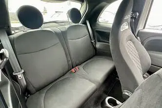 Fiat 500, bensiin, manuaal, esivedu