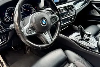 BMW M550, 4.4, 340 kW, bensiin, automaat, nelikvedu