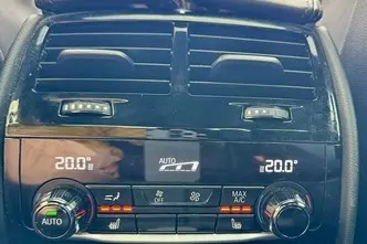 BMW M550, 4.4, 340 kW, bensiin, automaat, nelikvedu