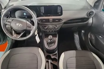 Hyundai i10, 1.0, 46 kW, бензин, механическая, передний привод