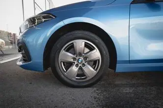 BMW 118, 1.5, 103 kW, petrol, automatic, front-wheel drive