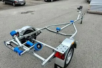 Tiki Treiler BX600-L paadihaagis 4.5 meetrisele paadile