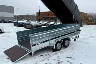 Tiki Treiler 400 PRO keevis suure tagaluugi ja kõrgendustega