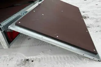 Tiki Treiler 400 PRO keevis suure tagaluugi ja kõrgendustega