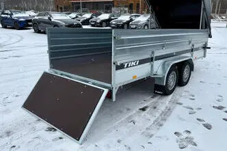 Tiki Treiler 400 PRO keevis suure tagaluugi ja kõrgendustega