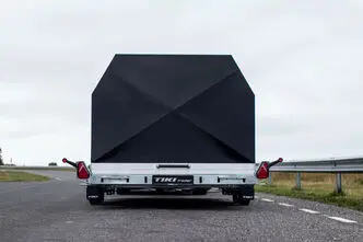 Tiki Treiler Autoveohaagis alumiiniumkaanega