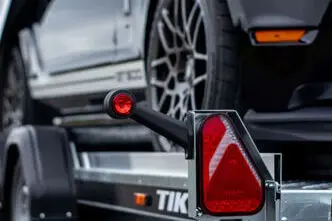 Tiki Treiler Autoveohaagis alumiiniumkaanega