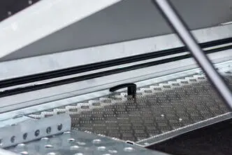 Tiki Treiler Autoveohaagis alumiiniumkaanega