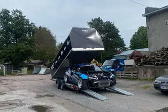 Tiki Treiler Autoveohaagis alumiiniumkaanega