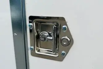 Tiki Treiler CV350-L Sandwich 3.5x1.47x1.5 küljeuks furgoonhaag