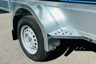 Tiki Treiler Keevis 350-LH 3.5x1.5 Plastkaanega kastihaagis