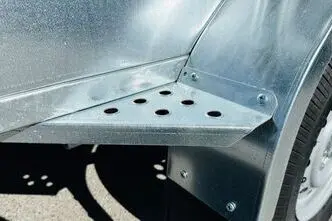 Tiki Treiler Keevis 350-LH 3.5x1.5 Plastkaanega kastihaagis