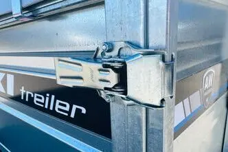 Tiki Treiler Keevis 350-LH 3.5x1.5 Plastkaanega kastihaagis