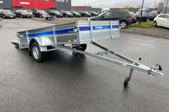 Tiki Treiler 3x1.5 keevisraamil haagis pealesõidutee rambiga