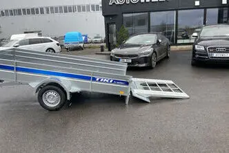Tiki Treiler 3x1.5 keevisraamil haagis pealesõidutee rambiga
