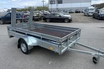 Tiki Treiler 3x1.5 keevisraamil haagis pealesõidutee rambiga