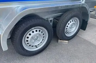 Tiki Treiler CP300-DLBH Piduritega Topeltsild haagis