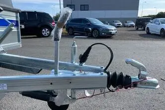 Tiki Treiler CP300-DLBH Piduritega Topeltsild haagis