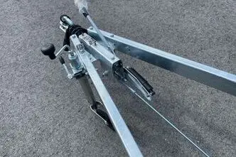 Tiki Treiler CP300-LBH Piduritega haagis