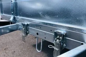 Tiki Treiler Keevishaagis 327 3.27x1.5 Plastkaanega