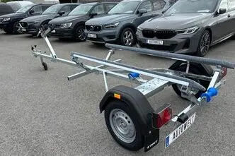 Tiki Treiler Paadihaagis siinidega 4.6 m paadile