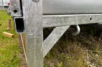 Tiki Treiler Keevis PRO 400-DLH 4.0x1.5 Kaanega kastihaagis