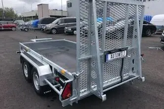 Tiki Treiler Minilaadur Eritehnika rasketehnika haagis
