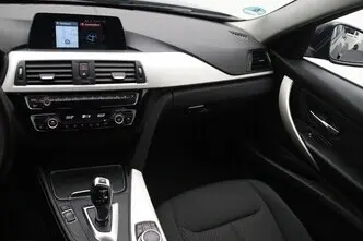 BMW 320, 2.0, 135 kW, бензин, автомат, задний привод