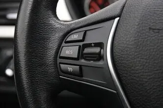 BMW 320, 2.0, 135 kW, бензин, автомат, задний привод