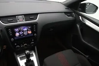 Škoda Octavia, 1.6, 85 kW, diesel, automatic, front-wheel drive