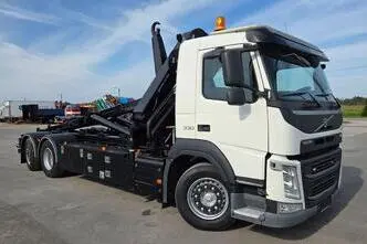 Volvo FM330 6X2*4, 248 kW, diesel, automatic