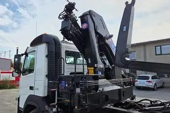 Volvo FM330 6X2*4, 248 kW, diesel, automatic