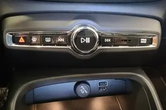 Volvo XC40, 1.5, 193 kW, plug-in hybrid, automatic, front-wheel drive