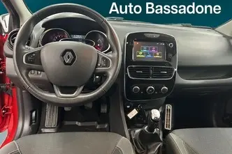 Renault Clio, 0.9, 66 kW, petrol, manual, front-wheel drive