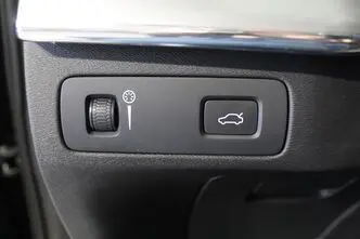 Volvo XC90, 2.0, 140 kW, дизель, автомат, передний привод