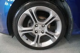 Renault Clio, 1.2, 87 kW, petrol, automatic, front-wheel drive