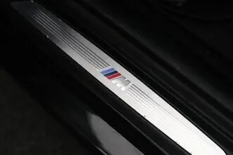 BMW 118, 1.5, 100 kW, бензин, автомат, задний привод