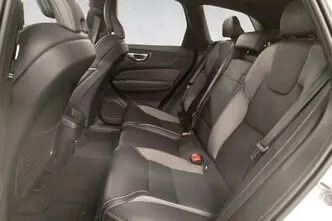 Volvo XC60, 2.0, 145 kW, гибрид, автомат, полный привод